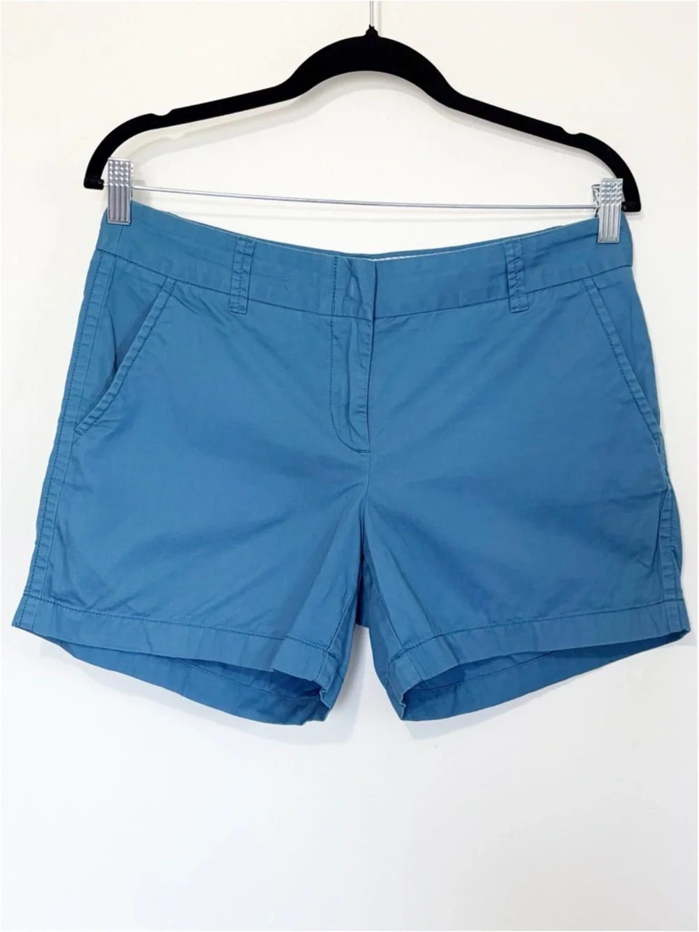 J. CREW Chino “Broken In” 100% Cotton Shorts Light Blue Womens Size 6 - Picture 1 of 8